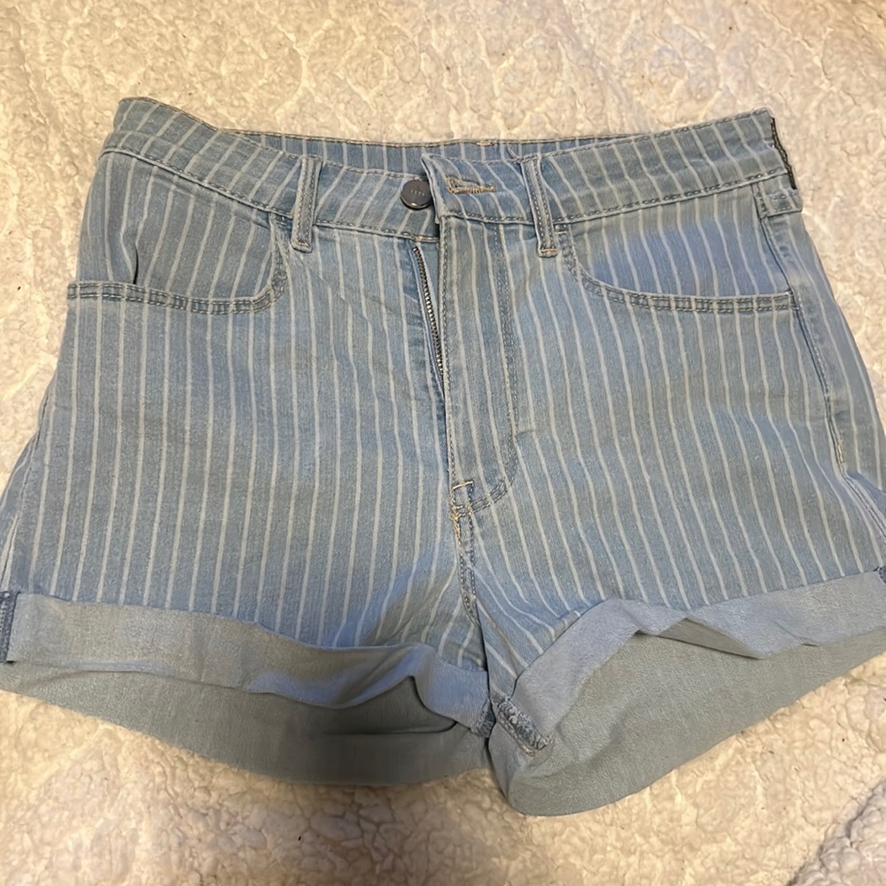 Denim shorts with white vertical stripes. Size 6- runs small (more like a 4)